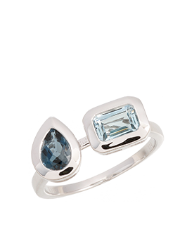 K18WG Blue Topaz Ring